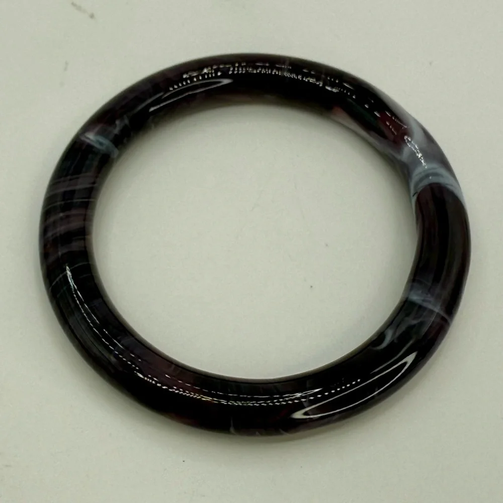 Vintage Chinese Glass Bangle – Black, Purple & White Swirl – Size 7.5
